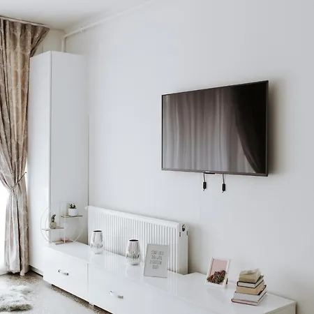 Kings Apartment *